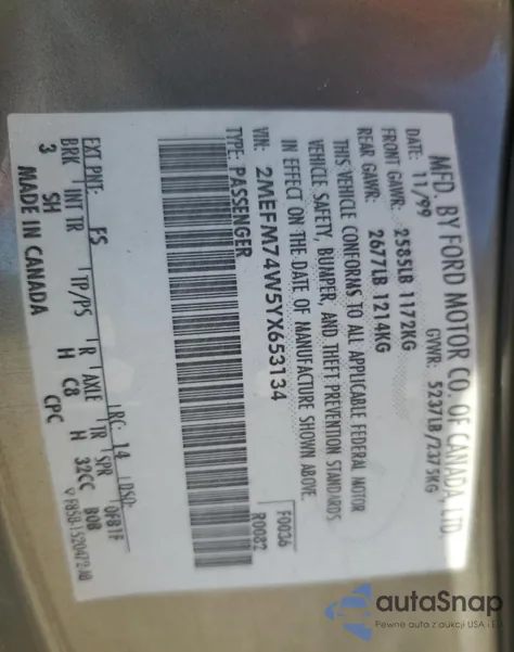 2000 Mercury Grand Marquis Gs z USA, uszkodzony, nr VIN 2MEFM74W5YX653134